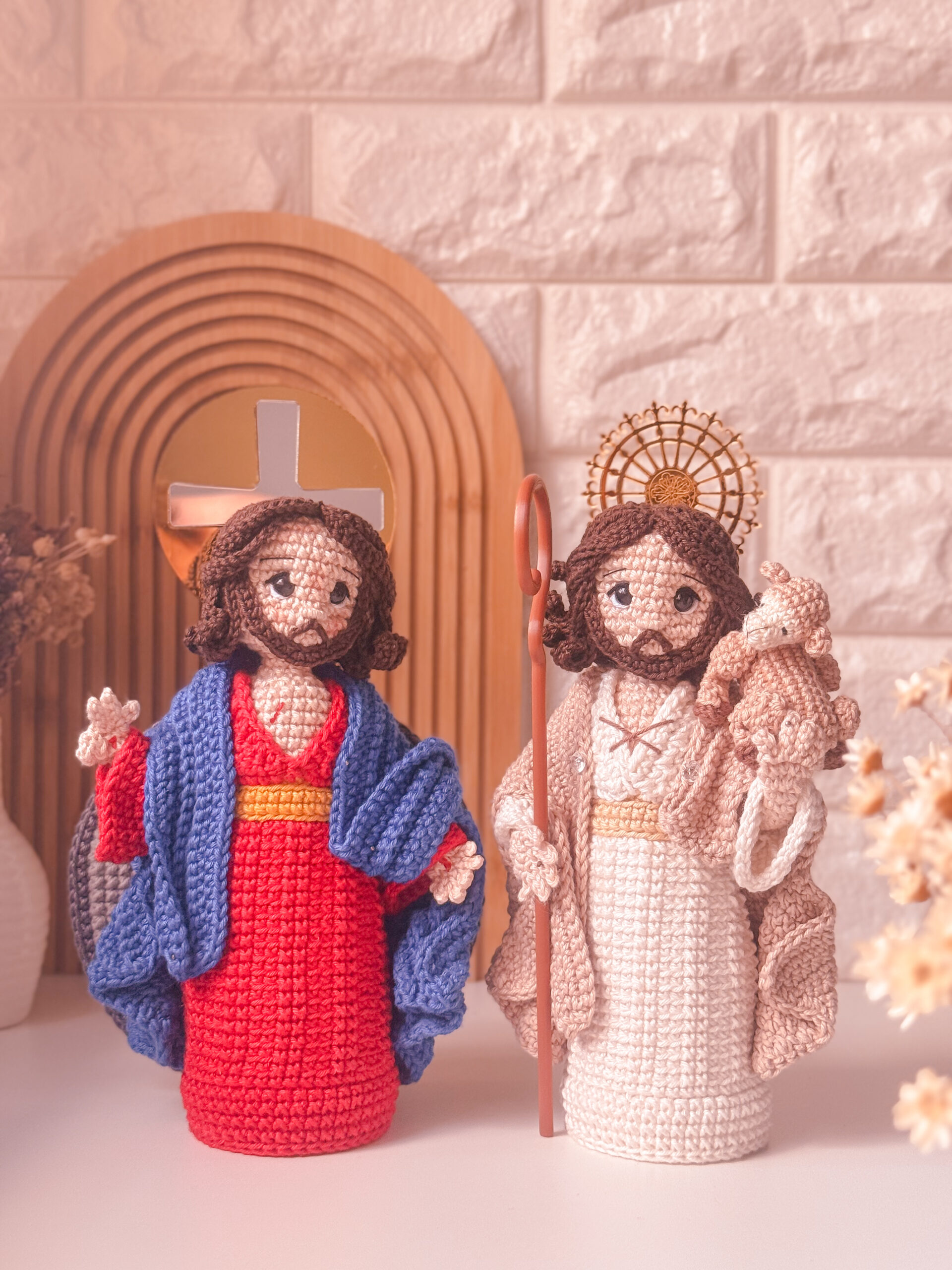 Jesus das Santas Chagas e Jesus o Bom Pastor